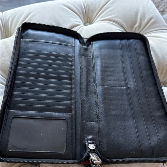 Tumi Black Leather Clutch - Picture 3 of 6